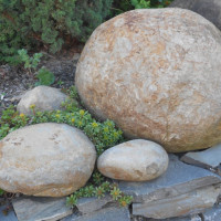 realizace zahrady- okrasné kameny